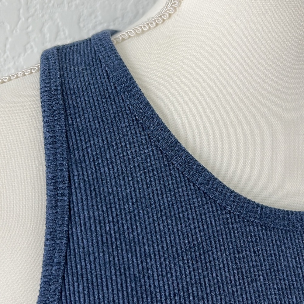 Threads 4 Thought ReActive Ribbed Crop Tank Top Navy Blue Large NWT Racerback - Picture 8 of 11